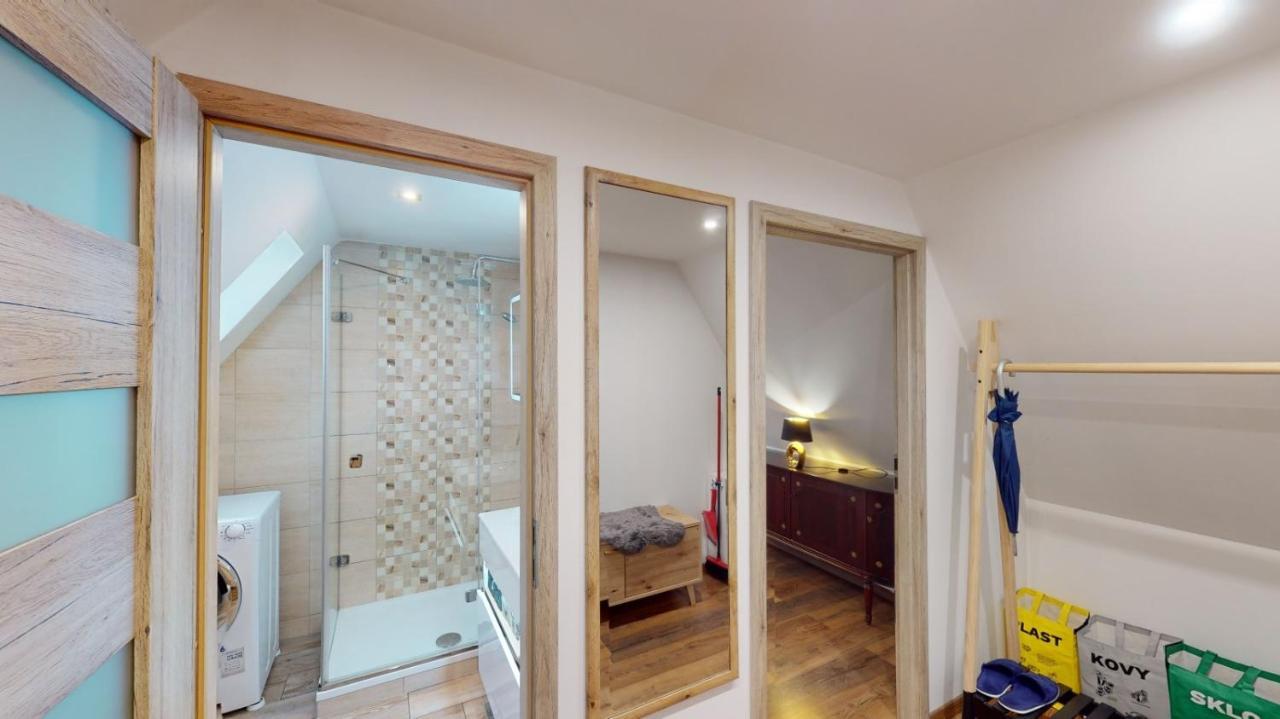 Apartman Atelier Vary V Nove Zrekonstruovanem Dome Карлови Вари Екстериор снимка
